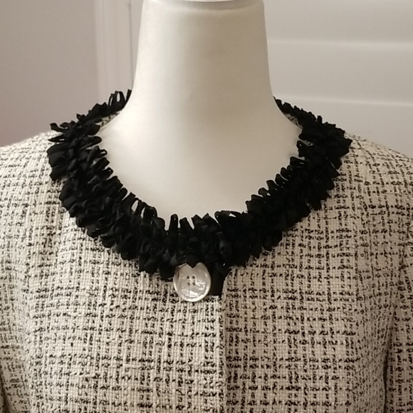 Long tweed Jacket - Picture 2 of 11